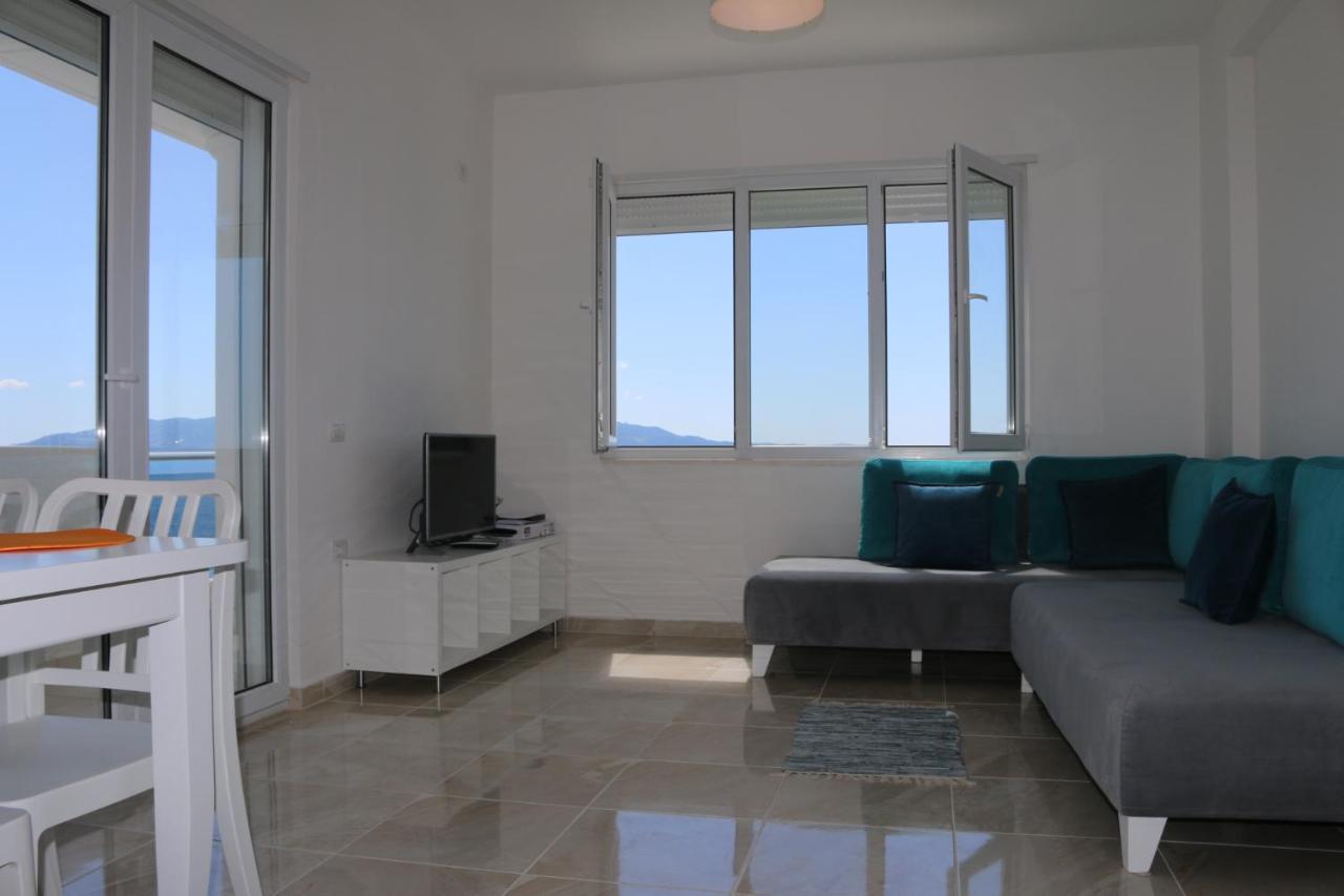White Sea View Residence Saranda Dış mekan fotoğraf