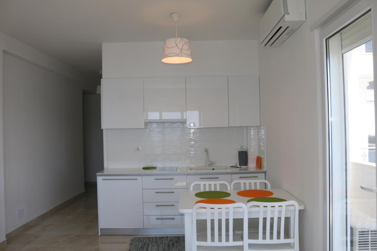 White Sea View Residence Saranda Dış mekan fotoğraf